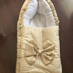 Golden Pearl Bow Carry Nest